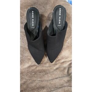 Anne Klein Black Pointed Toe Fabric Mules Heels Women Size 10 iflex